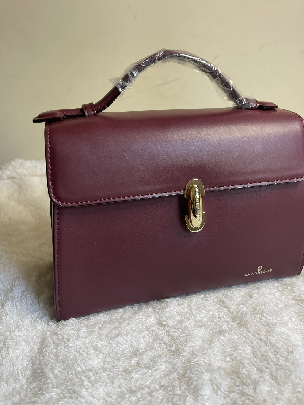 Elegant Top Handle Structured Handbag for Women - Versatile Flap Satchel