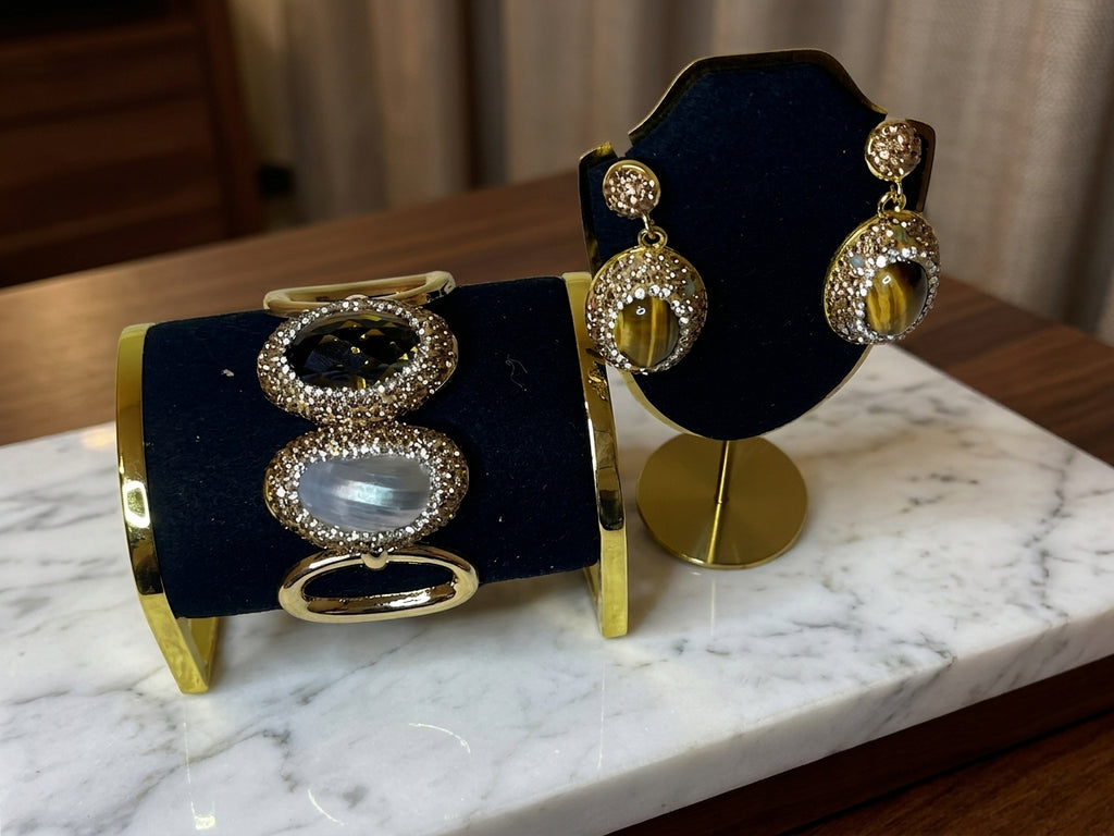 Elegant Gold-Tone Tiger's Eye & Crystal Statement Jewellrey Set - Cuff Bracelet and Drop Earrings